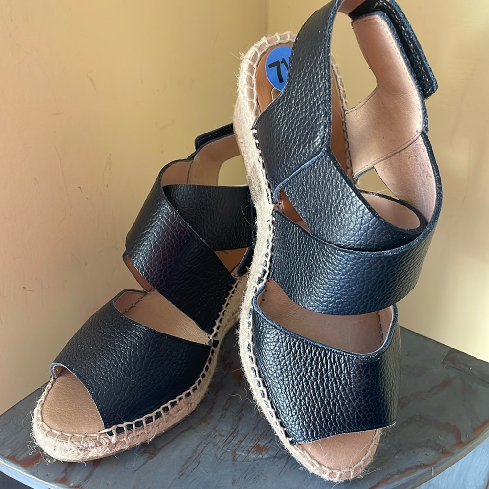 kanna Made in Spain Bkack Leather Espadrilles - size 7.5